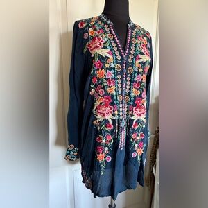 Johnny Was Embroidered Navy Boho Tunic Top Size XS